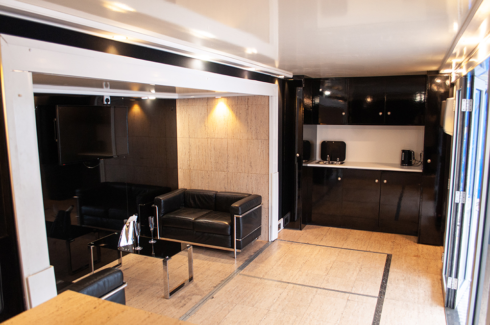 ST3 Interior 2 -Right View-0664